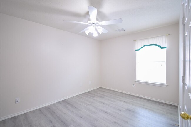 Building Photo - 21315 Pepperberry Trail
