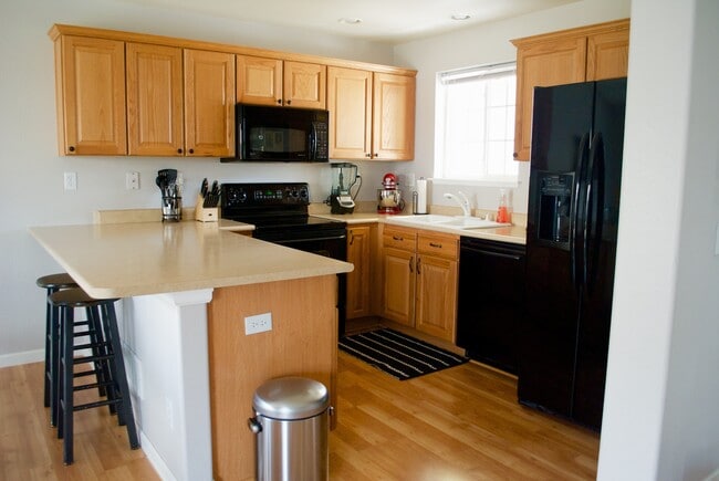 Building Photo - 14271 White Peak Dr