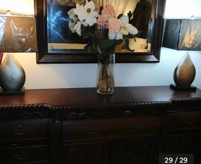 Building Photo - Charming 3BR House in Macon - Walk to Mercer Village and Tatnall Square Park!