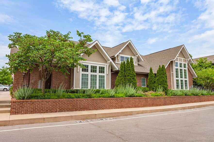 Building Photo - 2310 Elliott Ave