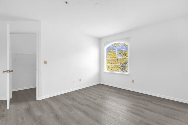 Building Photo - 7360 Westpointe Blvd