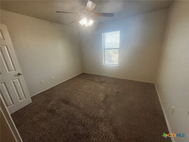 Building Photo - 503 Bermuda St