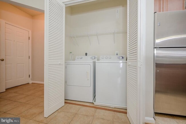 Building Photo - 21216 McFadden Square