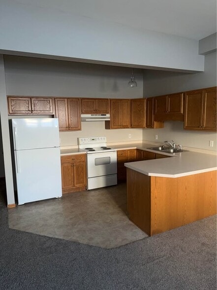 Kitchen - 320 Washington St