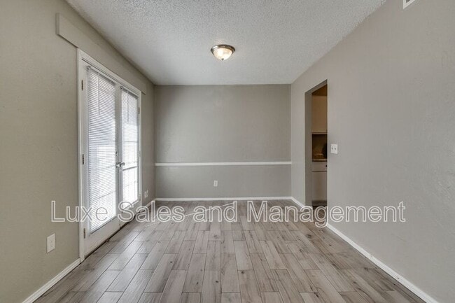 Building Photo - 6048 NW Expressway