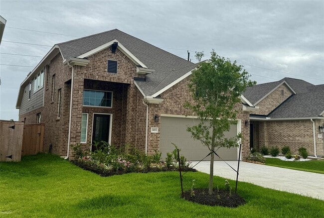 Building Photo - 31015 Myers Hvn Ln
