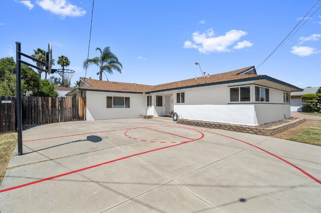 Building Photo - 8346 Lake Baca Dr