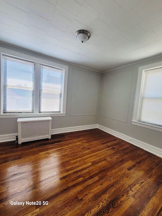 Interior Photo - Modern Kit/Bath, Heat/HW included, Profess...