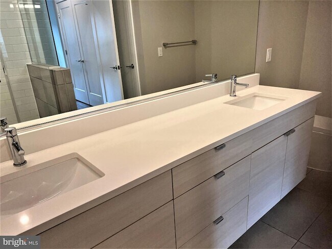 Building Photo - 502 Diamondback Dr