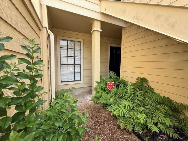 Building Photo - 777 Bering Dr