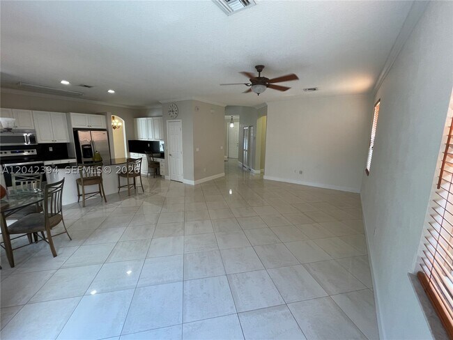 Building Photo - 16331 SW 49th Ct