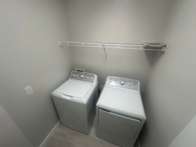 Building Photo - Welcome to your dream home in Tyson Ranch! ** $500 off Move in Special**