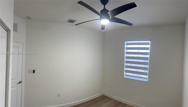 Building Photo - 2451 SE 28th St