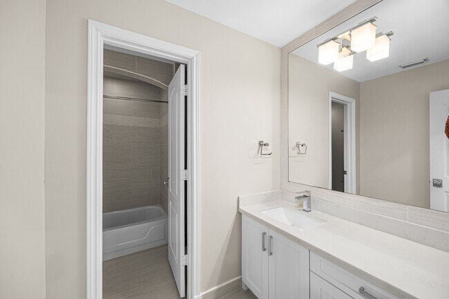 Building Photo - 12502 Pebble Way Ct