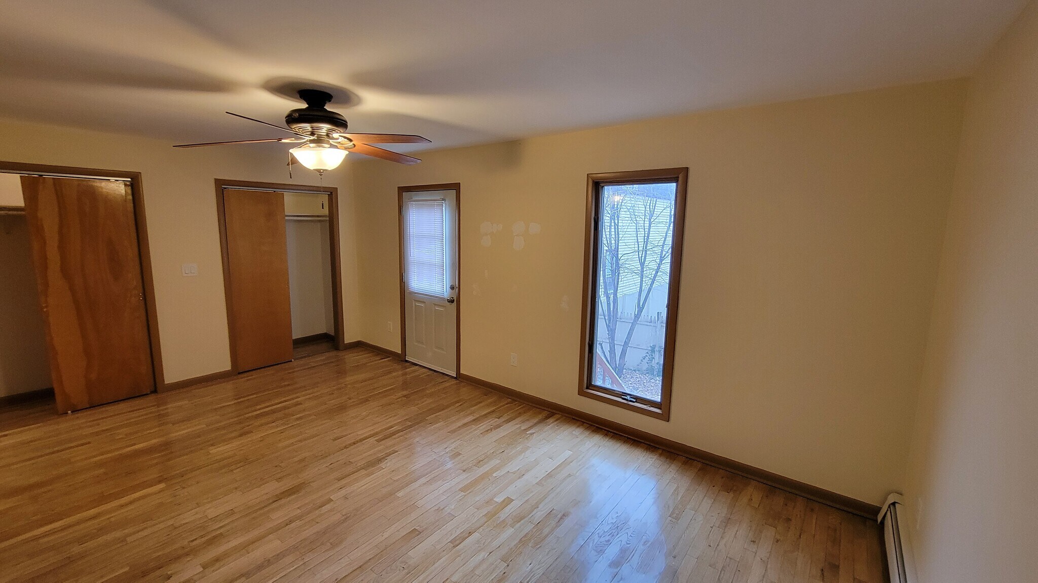 Building Photo - 213 69th St