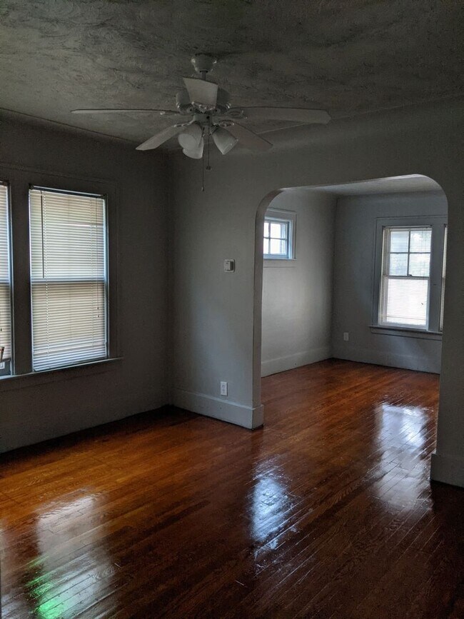 Building Photo - 2195 Springle St