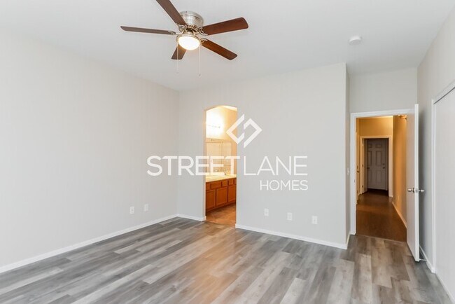 Building Photo - REDUCED!