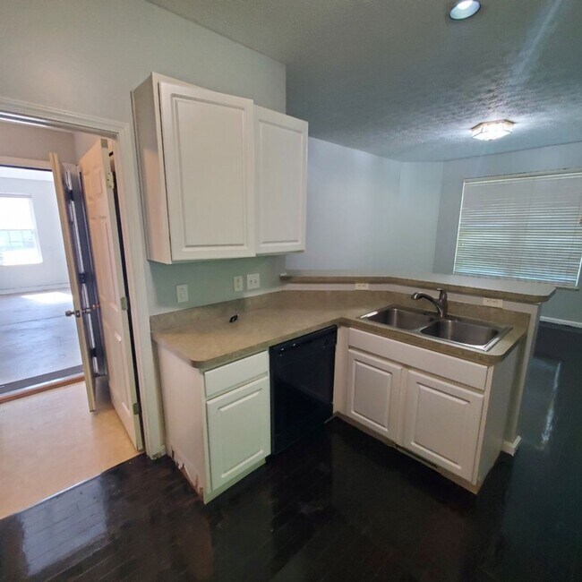 Building Photo - 2643 Wyndgate Ct