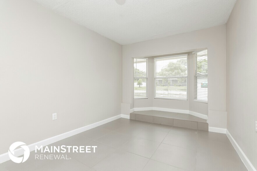 Building Photo - 7733 Range Dr