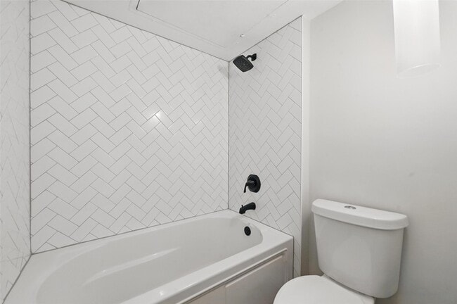 Building Photo - 15151 Berry Trail