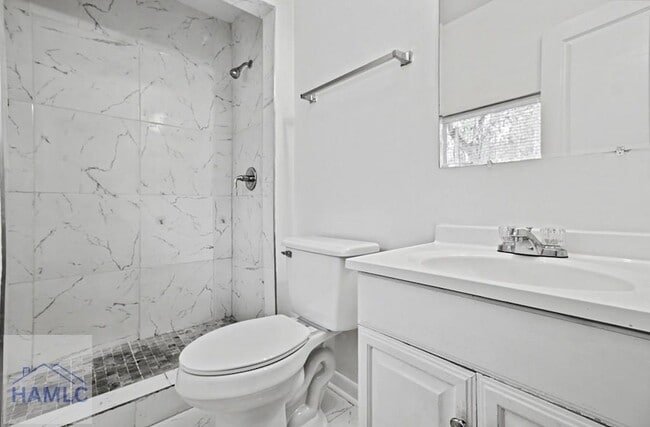 Building Photo - 740 Fleming Rd