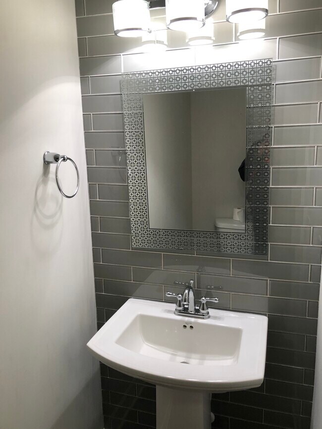 Building Photo - 5543 Prada Dr