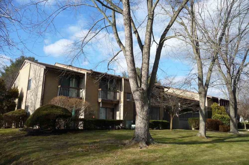 Building Photo - 76 Manchester Ct