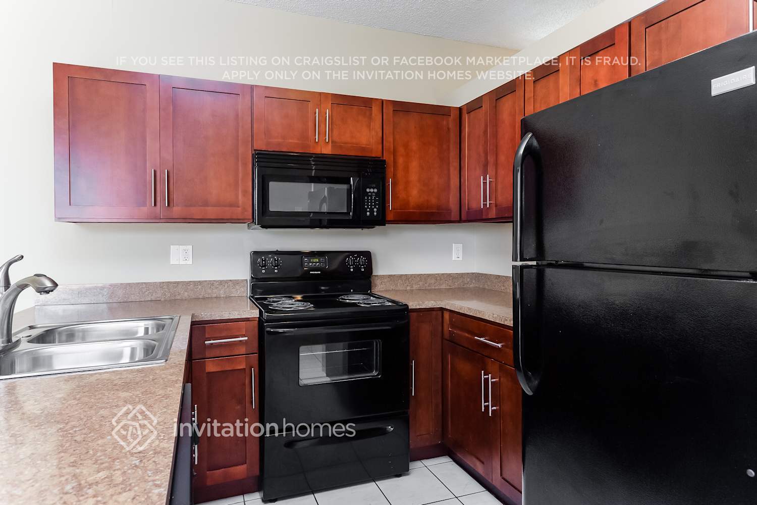 Building Photo - 2031 NW 190th Ave