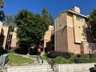 Building Photo - 10655 Lemon Ave