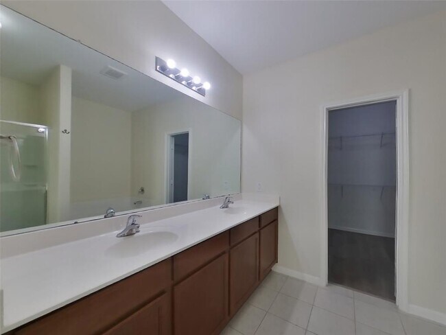 Building Photo - 640 Totem Trail Dr