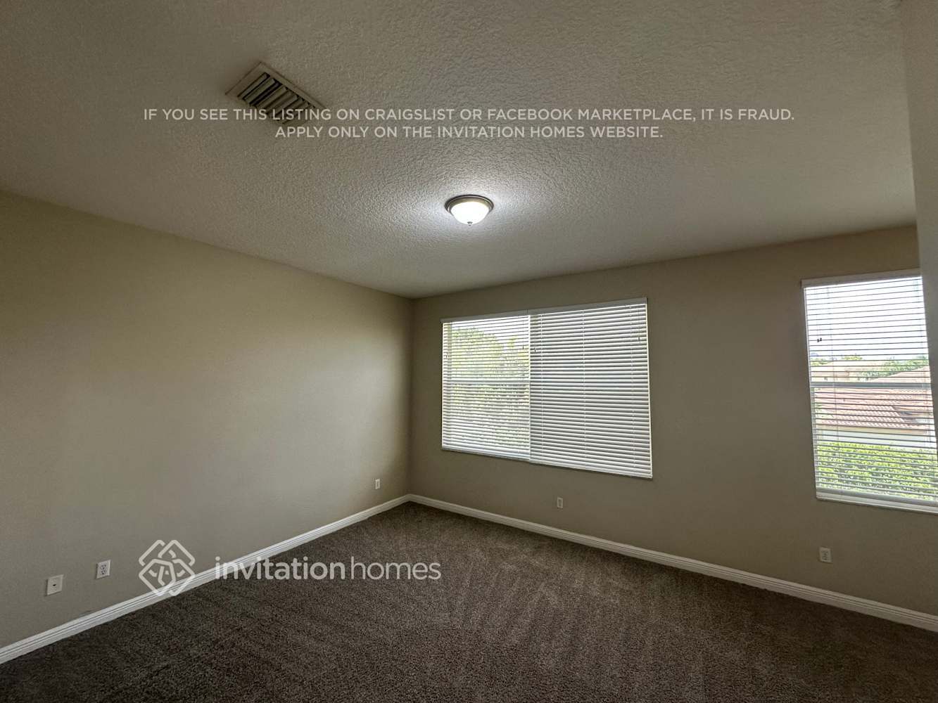 Building Photo - 2736 Misty Oaks Cir