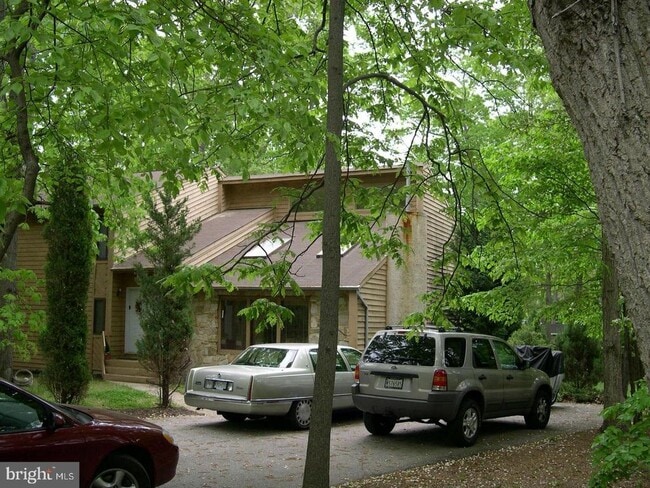 Building Photo - 8421 Alvin Rd