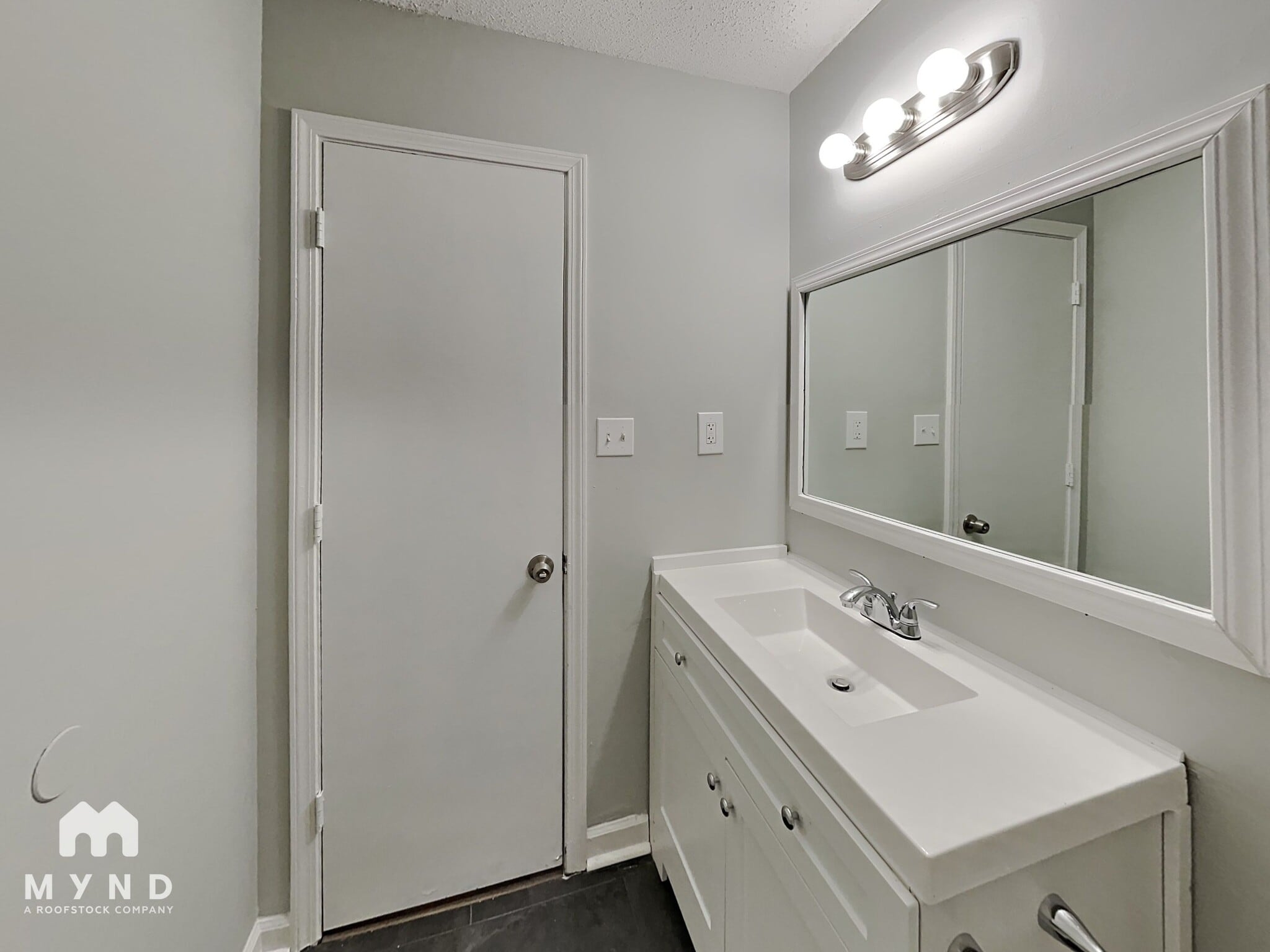 Building Photo - 6919 Glenwick Dr