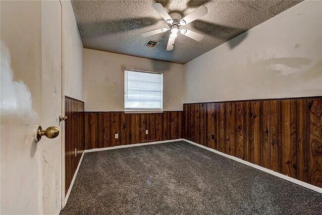 Building Photo - 3 Bed 2 Bath in Midwest City