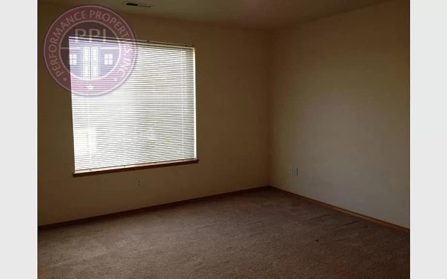 Building Photo - 3625 NE 157th Ave