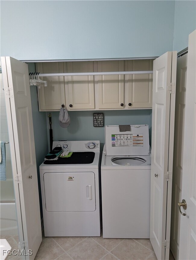 Building Photo - 19460 Cromwell Ct