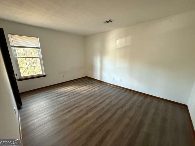 Building Photo - 3815 Samia Ct