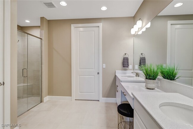 Building Photo - 9653 Montelanico Loop