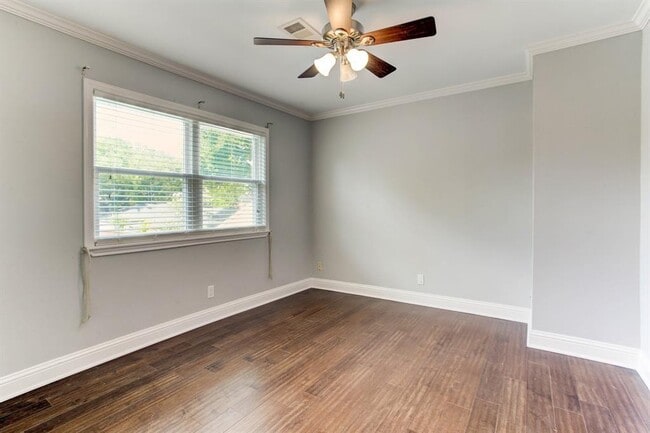 Building Photo - 10806 Wickersham Ln