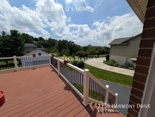 Building Photo - 1335 Harmony Dr