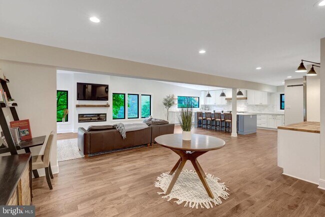 Building Photo - 10904 Belgravia Ct
