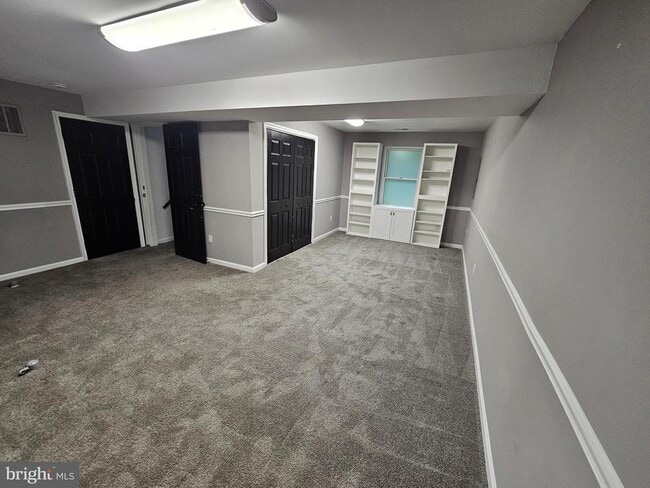 Building Photo - 730 Ox Bow Ln