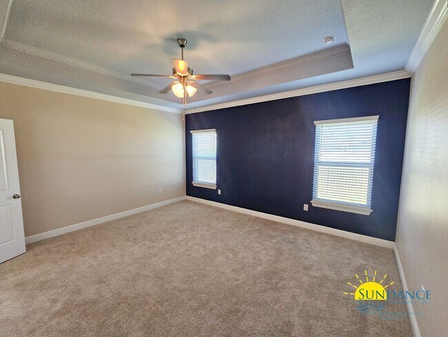 Building Photo - Spacious 5-Bedroom Home in Desirable Peach Creek, Minutes from the Beach!
