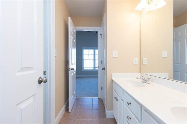 Building Photo - 232 Beech Tree Hollow NW