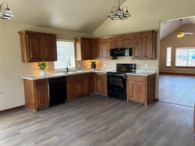 Building Photo - 1424 SW 129th St