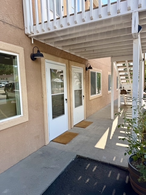 Building Photo - Riverbend Fourplex