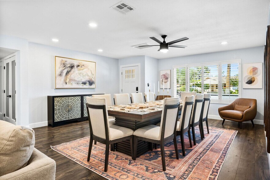 Building Photo - 8259 E Mulberry Ln