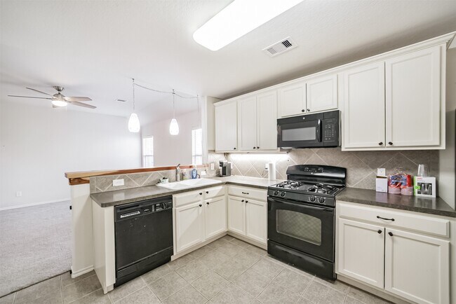 Building Photo - 1609 Peach Dale Ct