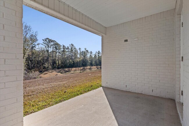 Building Photo - 13581 Paris Cir