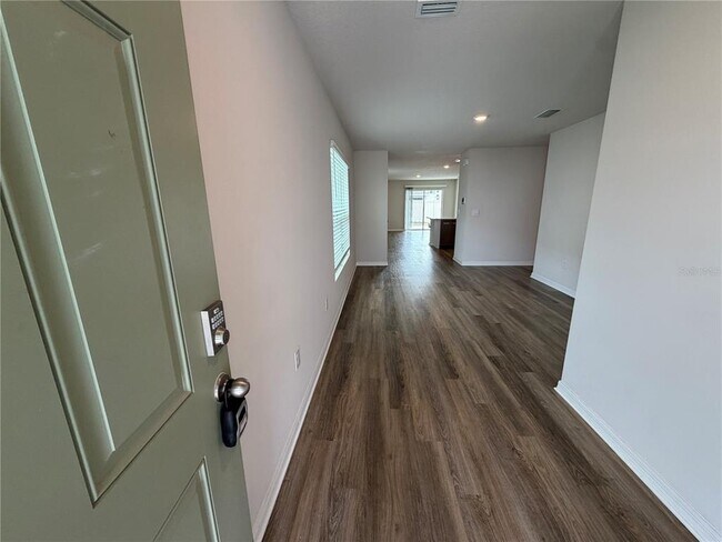 Building Photo - 5831 Silver Moonlight Dr